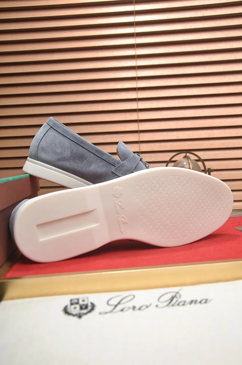 Men's shoes 💰400💶[𝐥𝐨𝐫𝐨 𝐏𝐢𝐚𝐧𝐚] [Couple model] High-end quality, affordable price, LP classic loafers, Italian treasure brand, the only brand that can match Hermès! Only after wearing it do we know that we can’t live up to our feet. Women’s code: 35-40 (customized sizes 34, 41, 42 are non-returnable) Men’s code: 38-44 (customized 45, 46, 47, 48 are non-refundable) Fabric: Customized imported cashmere Lining: Customized imported fetal cowhide Foot: Imported benzene-dyed calfskin Outsole: Exclusive original glass rubber outsole